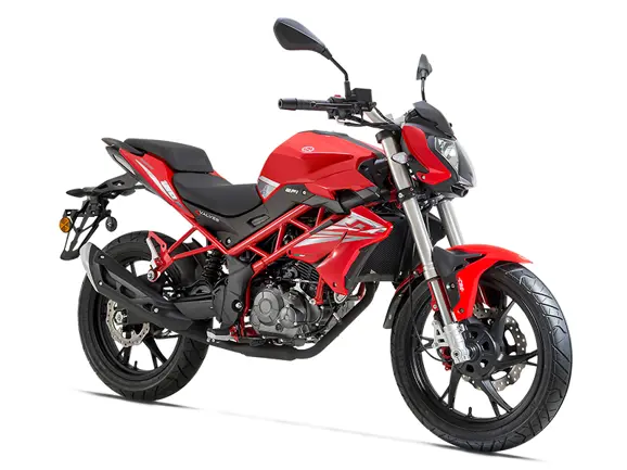 Benelli TNT 150i in Red Colour