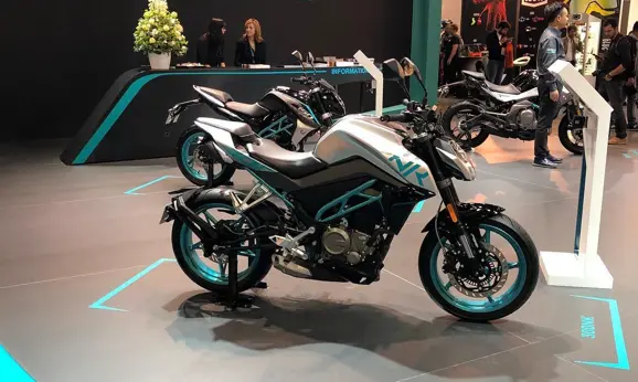 CFMoto 300NK Side View