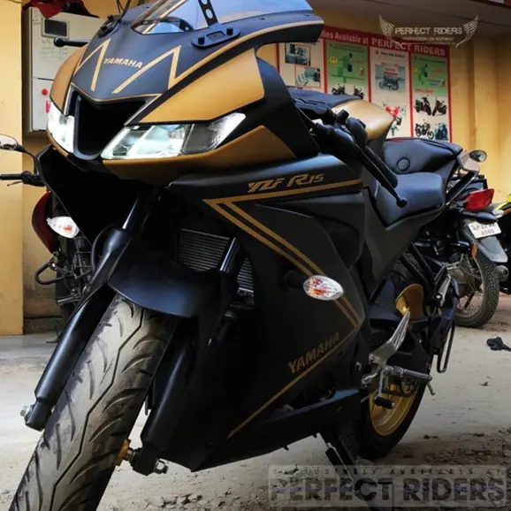 Black and Gold R15 V3 SE Front 3-Quarter