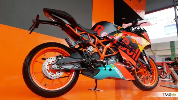 KTM RC200 Red Bull Edition Rear 3-Quarter View