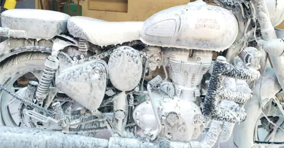 Royal Enfield Dry Wash System
