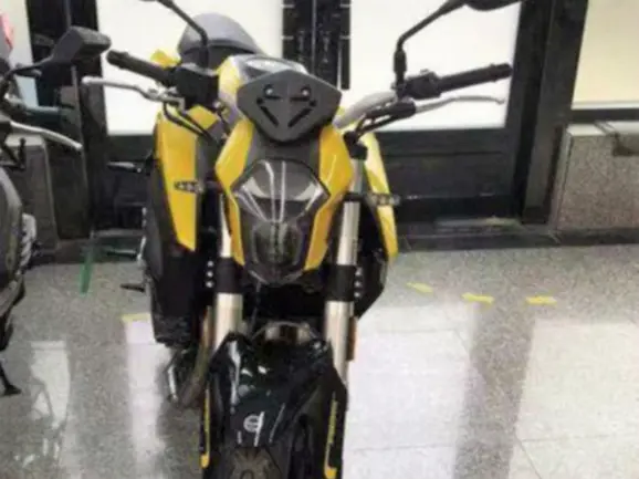 BS6 Benelli TNT 600 Front View