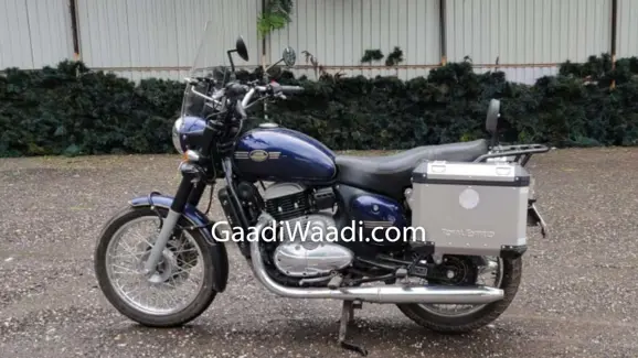 Accessorized Jawa Forty-Two