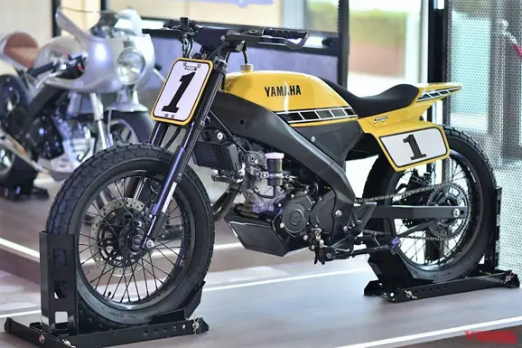Yamaha XSR155 Tracker