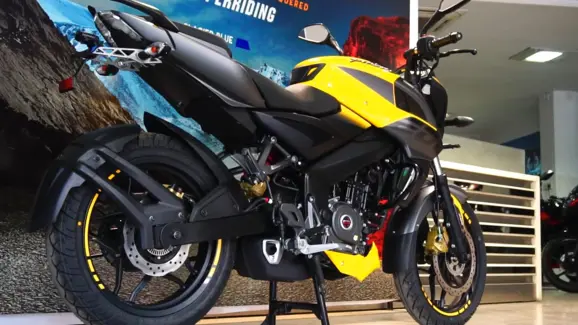 Yellow Bajaj Pulsar NS200 Rear 3-Quarter View