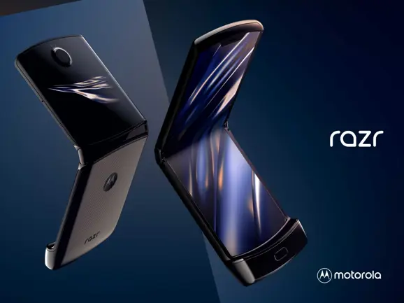 New Moto RAZR First Sale Delayed