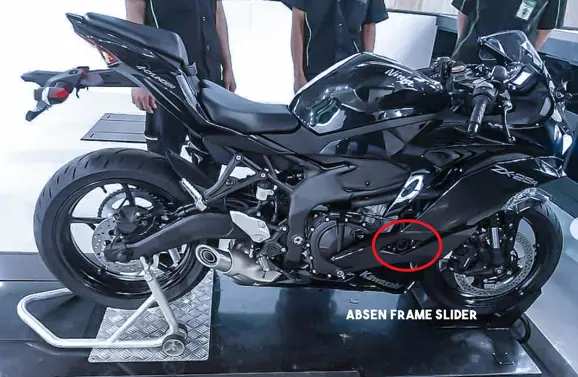 All-Black Kawasaki Ninja ZX-25R