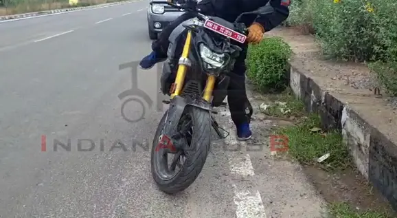 BS6 BMW G310R Front View