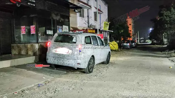 2021 Mahindra XUV500 Spotted Testing Again