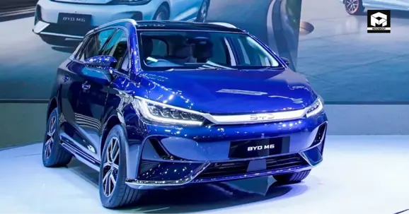 Exterior of the BYD M6 Electric MPV
