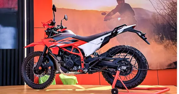 KTM's 2025 390 ADV