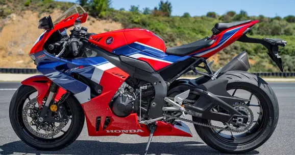 Honda CBR1000RR-R Fireblade SP Side View