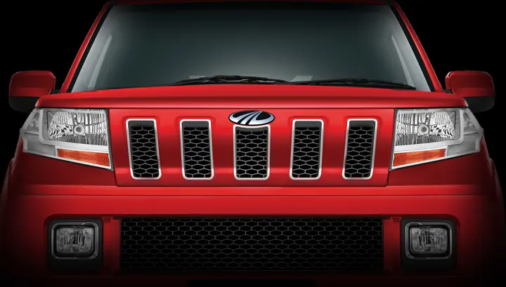 Style_Bold-Front-Grille-with-Chrome-Inserts