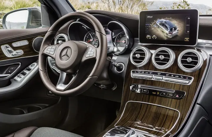 Mercedes-Benz-GLC-2016-1280-59