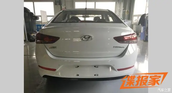 2017-hyundai-verna-china-1