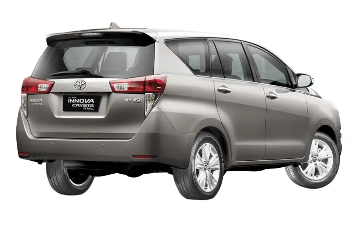 Toyota-Innova-Crysta-Petrol-2