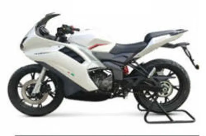 2017-benelli-150cc-sportsbike_1