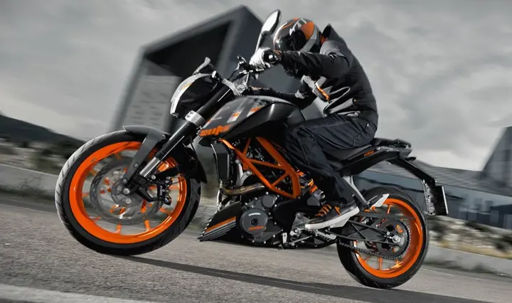 KTM Duke 390 Pros & Cons