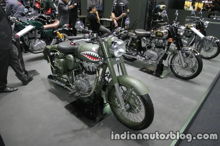 royal-enfield-classic-battle-green-p-40-tiger-shark-front-three-quarter-at-thai-motor-expo