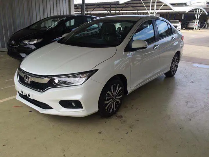 2017-honda-city-white-front