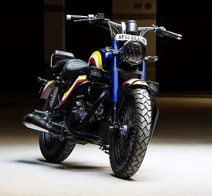 Royal Enfield Classic 350 Zafiro