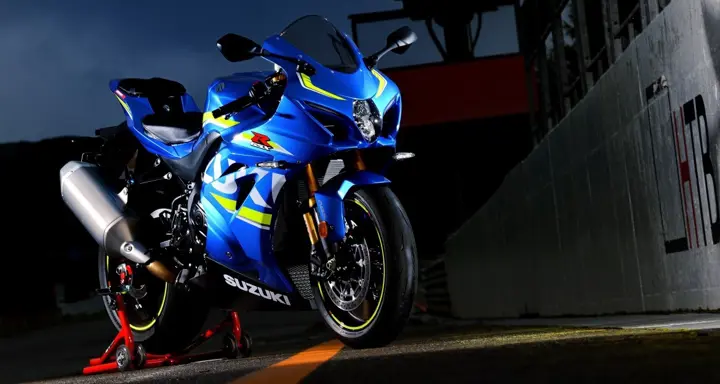 Suzuki UK Officially Announces Price for 2017 GSX-R1000 & GSX-R1000R
