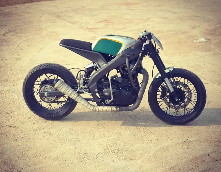 inline3_custom_motorcycles_delhi
