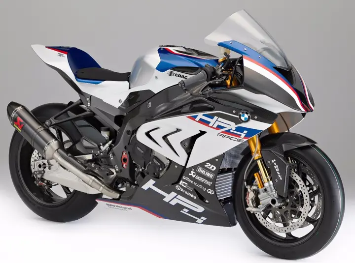 BMW-HP4-Race-1