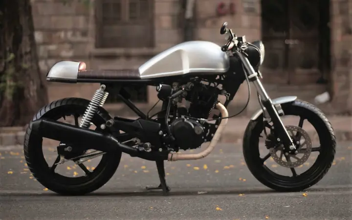Hero-Karizma-cafe-racer-by-Bullard-Customs-5