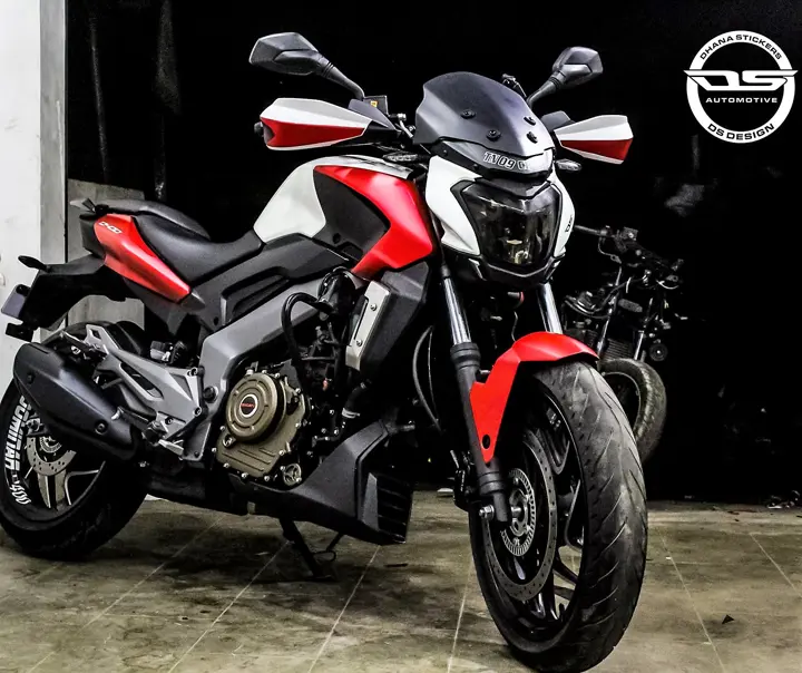 Bajaj Dominar 400 Matte Chrome Red