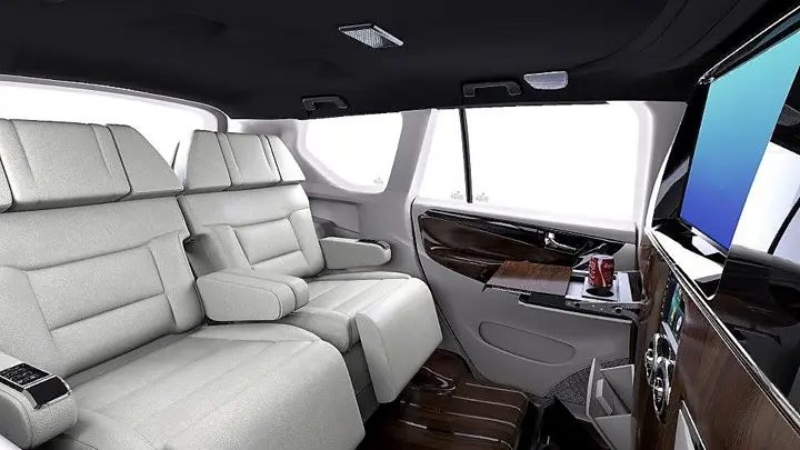 Toyota Innova Crysta 'Lounge Ultimate' Edition