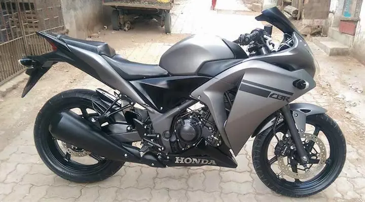 Honda-CBR250R-Matte-Grey-Star-Racing-4