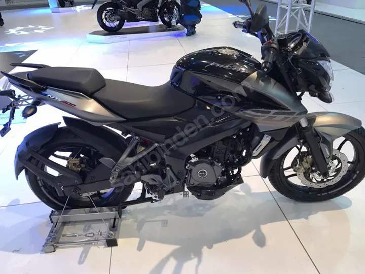 Pulsar-NS200-ABS-1