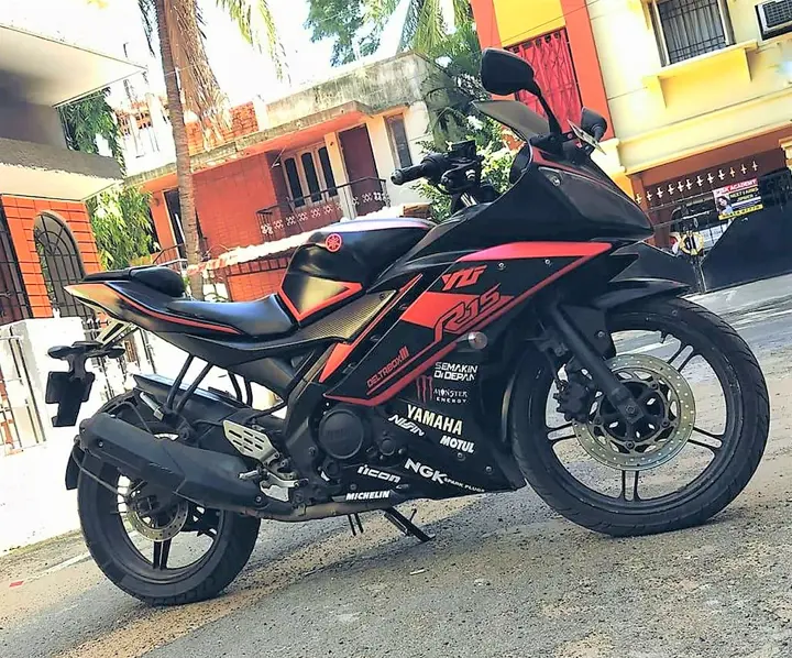 Yamaha R15 V2 Special Edition
