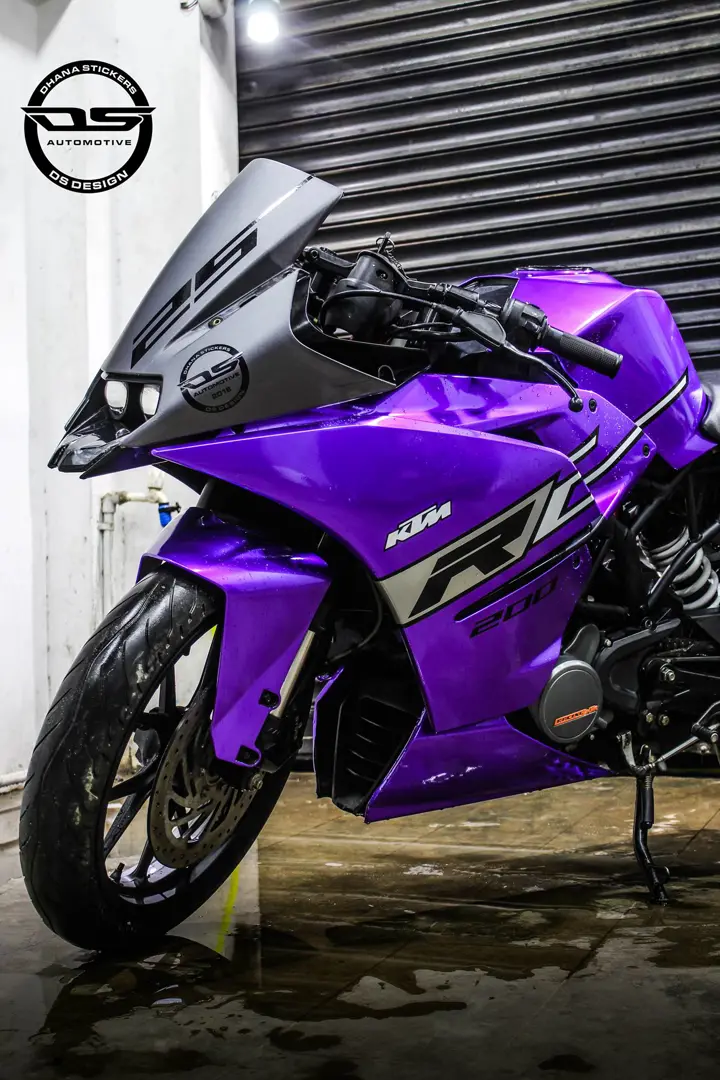 KTM RC 200 Violet Edition