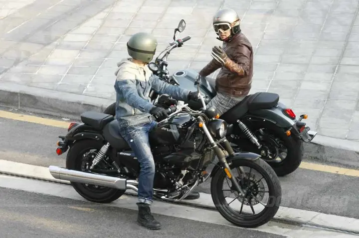 Hyosung Mirage 250 V-Twin Cruiser