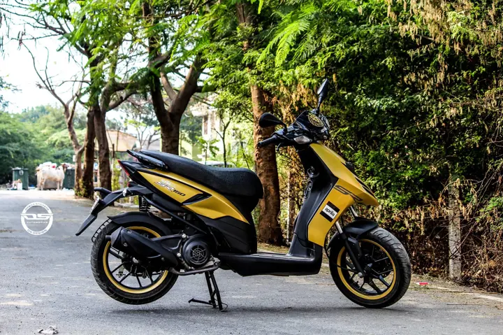 Aprilia SR150 Gold Edition