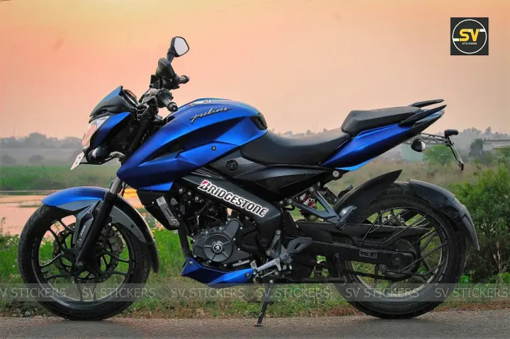 Metallic Blue Bajaj Pulsar NS200