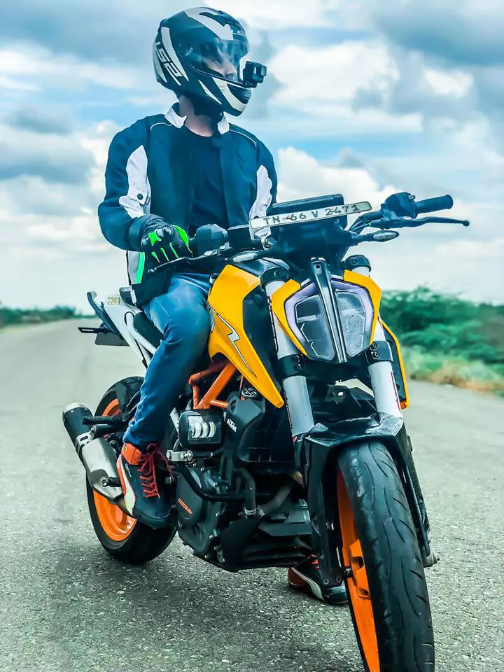 Yellow KTM Duke 390 Wrap