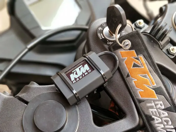 KTM RC 200 Smart Display