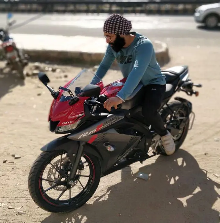 Yamaha R15 V3 Deliveries