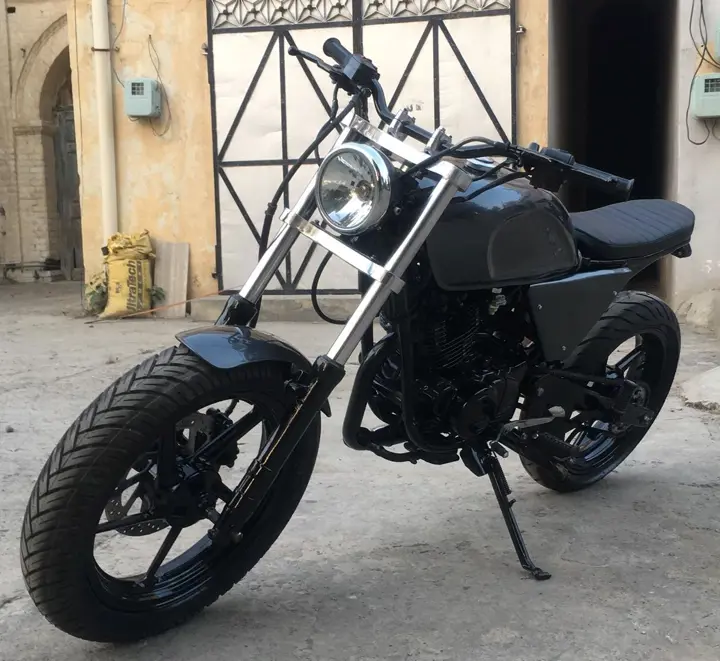 Modified Bajaj Pulsar 180 Scrambler
