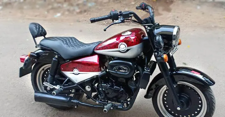 Modified Royal Enfield Classic 350 by '16 Moto Performance'