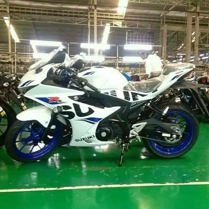 Suzuki GSX-R150 Classic Racing Edition