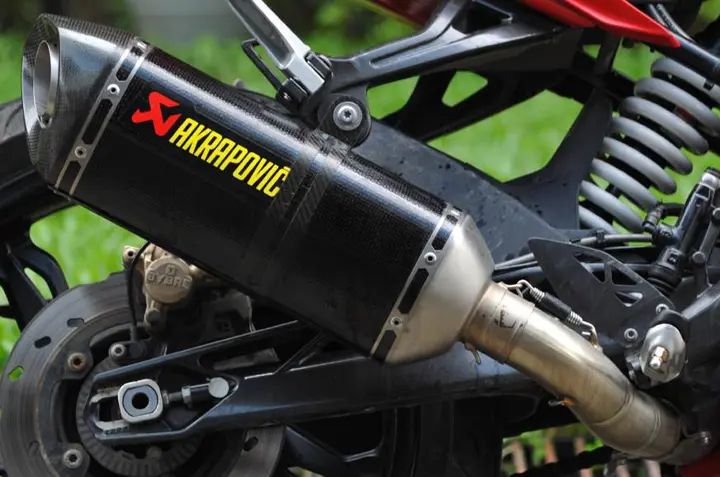 TVS Apache RR 310 with Akrapovic Race Exhaust