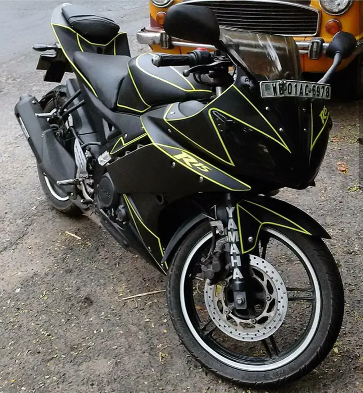 Yamaha R15 V2 Tron Edition
