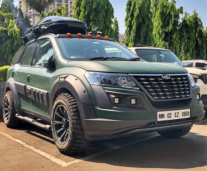 Mahindra XUV500 Moonraker
