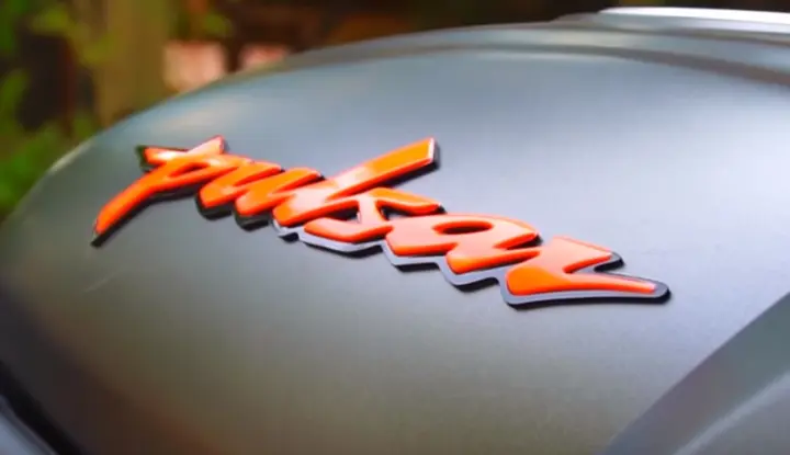 Bajaj Pulsar 180 Neon Orange