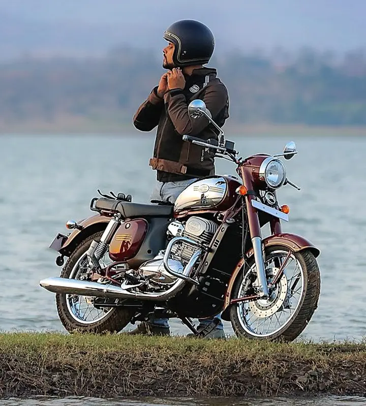 Official Jawa Helmet