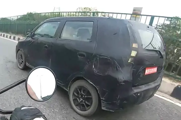 7-Seater Maruti Suzuki WagonR Spotted